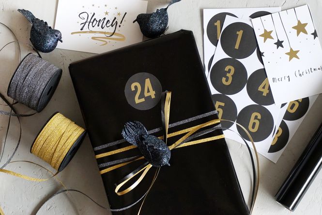 Hovedbilde 12 pakker | Tall 1-24, sort/gullskrift, ...